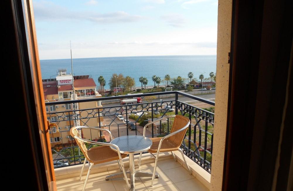 Royal Hill Otel