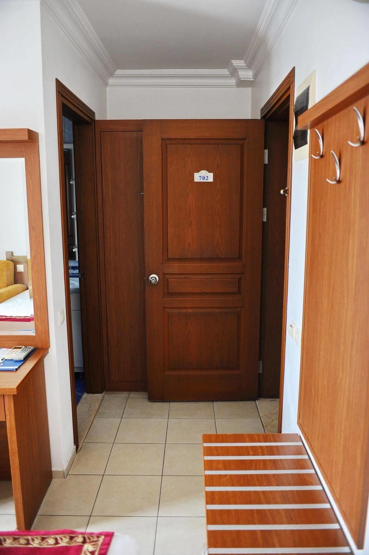 Otel Royal Hill 3*